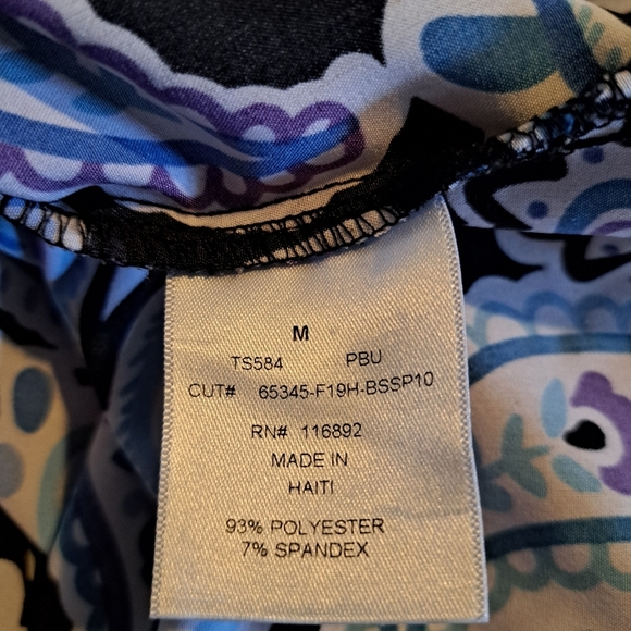 Butter Soft women's size Medium scrub top, Pants are Medium Petit both VGUC - Picture 5 of 11